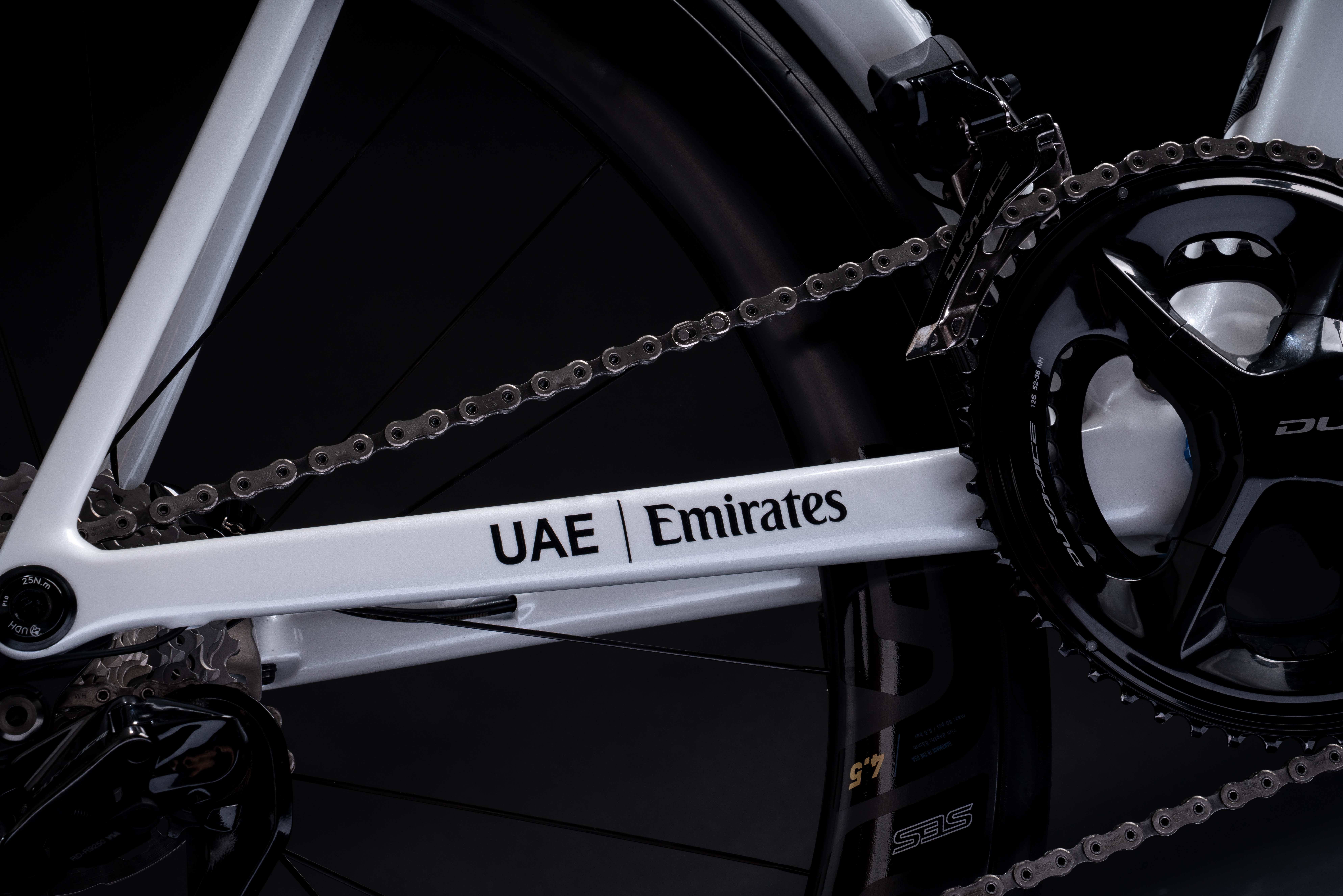 Colnago_V5Rs_VRWC_black-background (5)